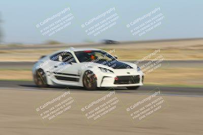 media/Oct-04-2025-OnGrid (Sat) [[44bd565ffa]]/Blue Group/SunSet/